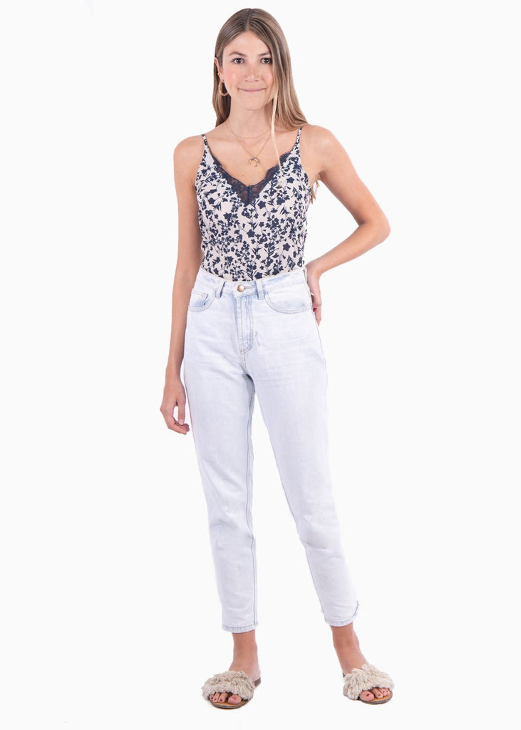 Blusa con estampado de flores y encaje en escote para mujer - Flashy