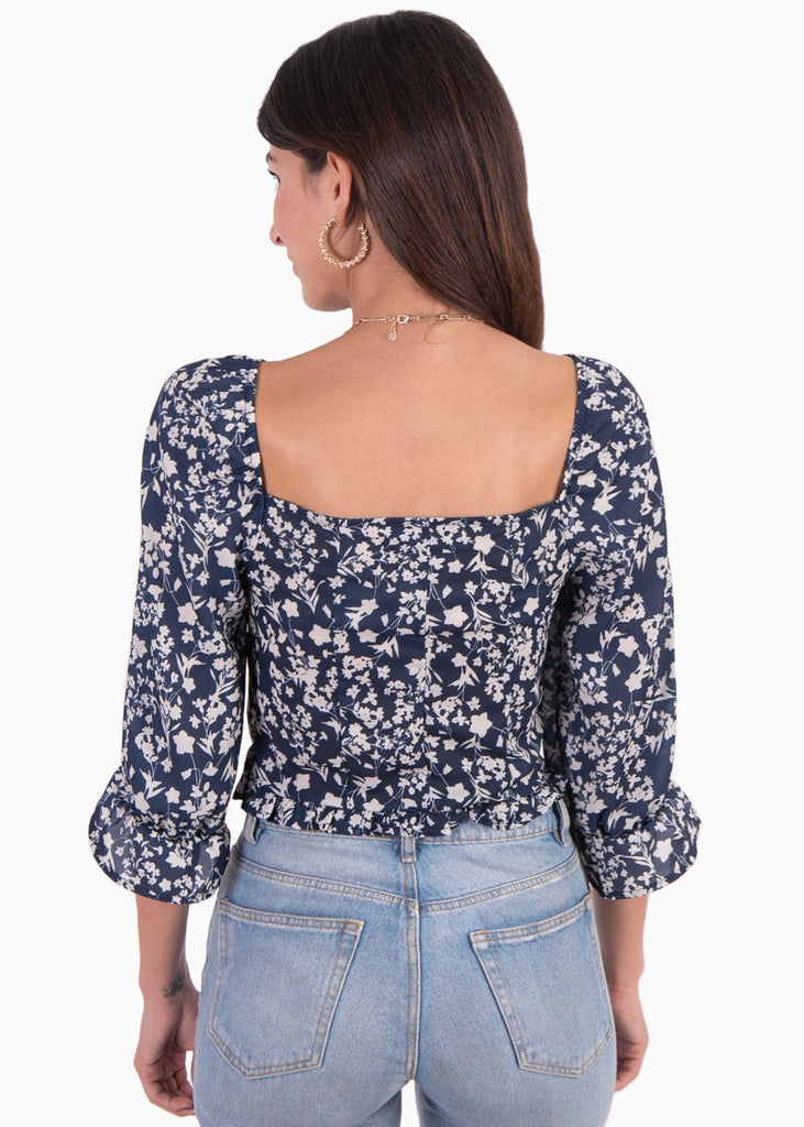 Blusa corta con estampado de flores y recogido en escote para mujer - Flashy