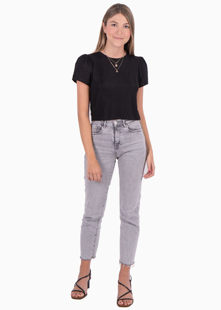 Blusa corta con recogido y mangas de ojalillo para mujer - Flashy