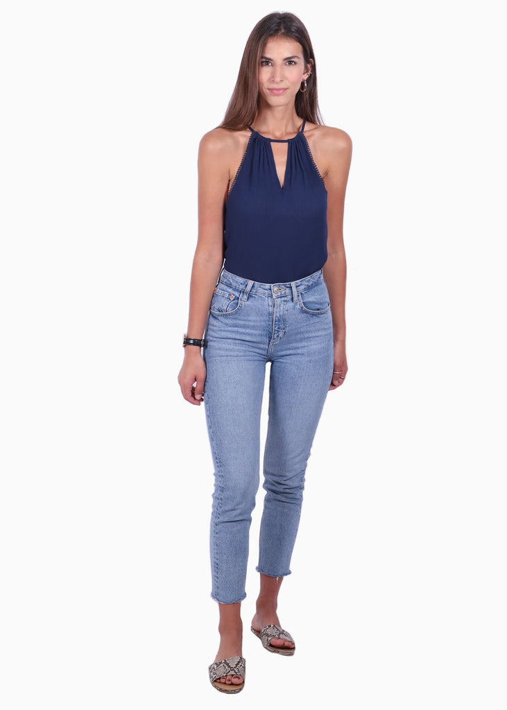 Blusa cuello en halter y ojalillo para mujer - Flashy