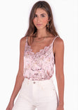 Blusa con estampado de flores y encaje en escote color rosado para mujer - Flashy