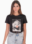 Camiseta estampada "Don't mess with the queen" color negro para mujer - Flashy