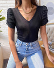 Camiseta manga corta embombada en ojalillo y escote en v para mujer - Flashy