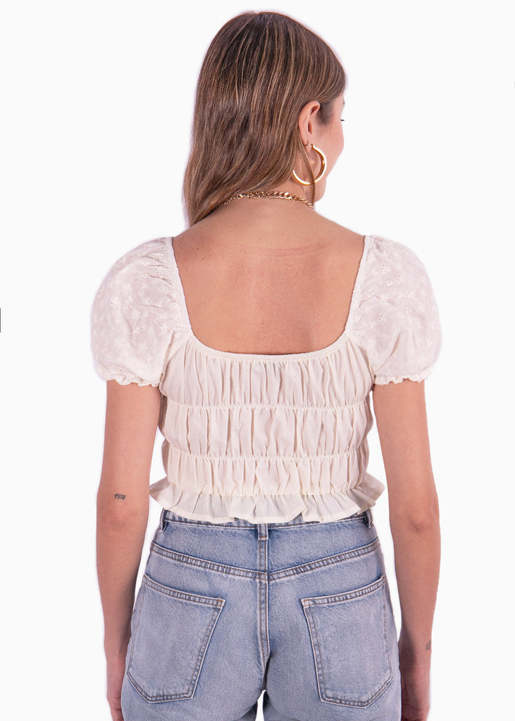 Crop top con mangas abullonadas de ojalillo color blanco, marfil para mujer - Flashy
