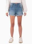 Short tiro alto de silueta mom color azul, denim para mujer - Flashy