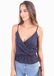 Blusa de tiras con escote cruzado y recogido en cintura para mujer - Flashy