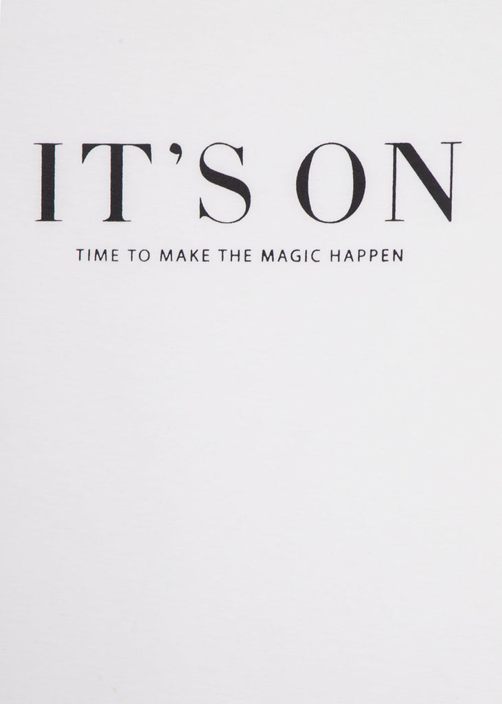 Camiseta estampada "It's on" para mujer - Flashy