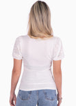Blusa con escote cuadrado y mangas de ojalillo color blanco para mujer - Flashy