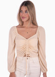 Blusa corta manga larga con recogido en escote color beige para mujer - Flashy
