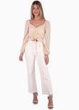 Blusa corta manga larga con recogido en escote color beige para mujer - Flashy