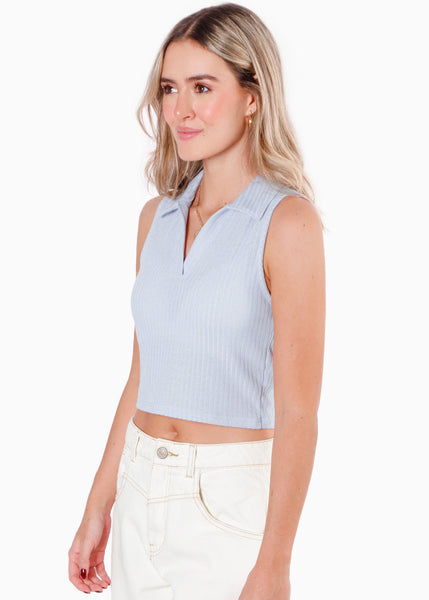 Blusa corta sin mangas y con cuello tipo polo color azul para mujer - Flashy