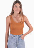 Blusa corta tejida de tiras color mostaza para mujer - Flashy