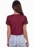 Blusa crop manga corta con lentejuelas color vino para mujer - Flashy