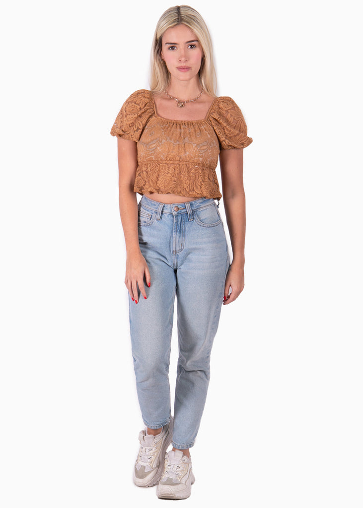 Blusa corta de encaje con mangas embombadas color café, camel para mujer - Flashy