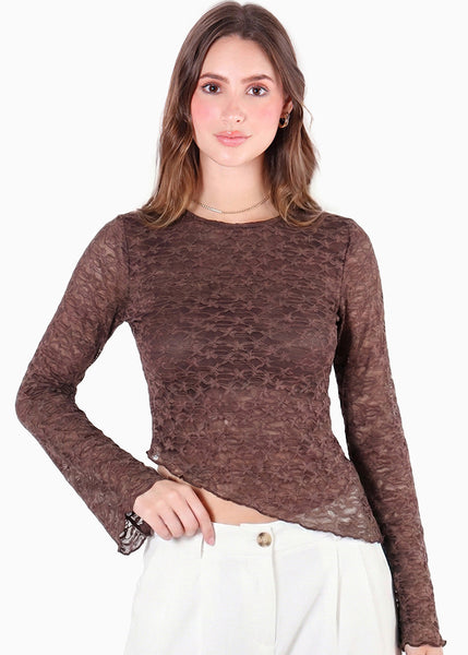 Blusa en encaje con manga campana y ruedo asimetrico - SEGOVIA.CAFE