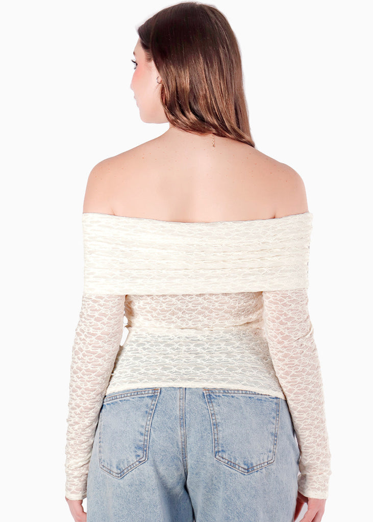 Blusa encaje off shoulder con recogidos en fajón - MANZANA