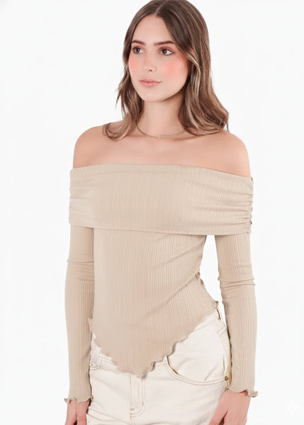 Blusa escote campesino con recogido en fajon - ANTURIO.BEIGE