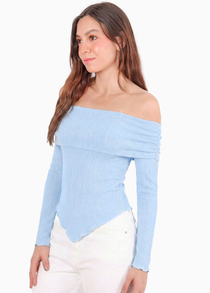 Blusa escote campesino con recogido en fajon - ANTURIO.SKY