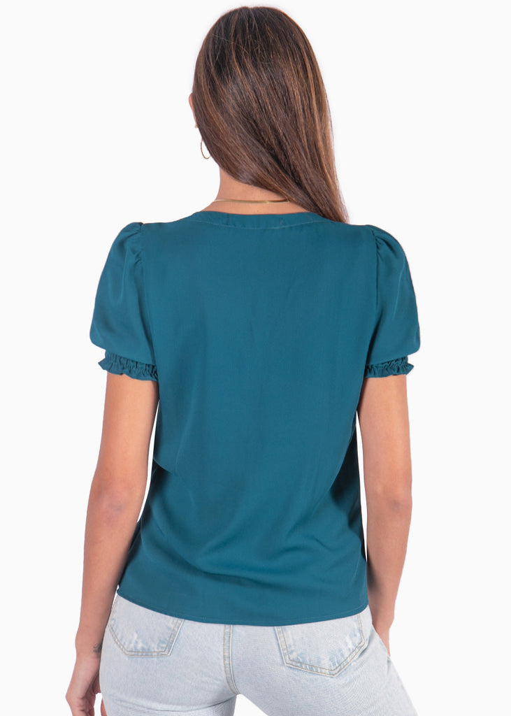 Blusa manga corta con escote en v y mangas embombadas color azul para mujer - Flashy