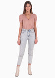 Blusa manga corta con recogido y escote en v color rosado para mujer - Flashy