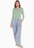 Blusa manga larga con abertura en escote color verde para mujer - Flashy