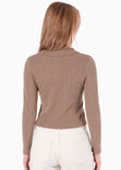 Blusa manga larga con cuello y cierre doble - ARUBA