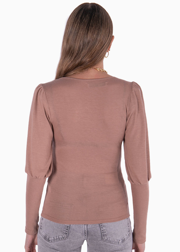 Blusa manga larga con escote cuadrado y mangas embombadas color beige para mujer - Flashy