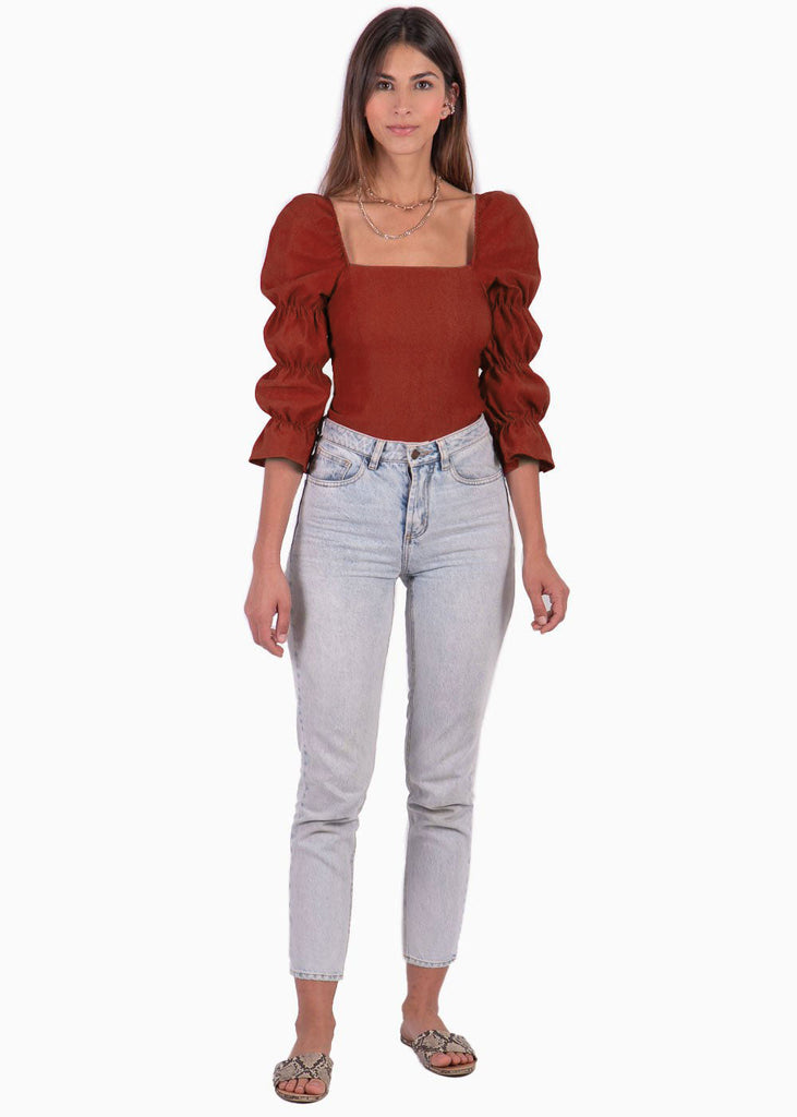 Blusa manga larga con escote cuadrado y recogidos en mangas color rojo, vino para mujer - Flashy