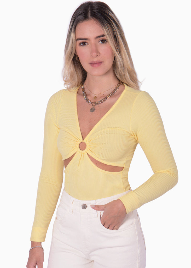Blusa manga larga con herraje de aro en escote y aberturas en costados color amarillo para mujer - Flashy