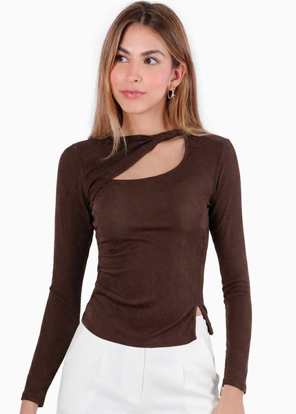 Blusa manga larga con hueco y entorchado en frente - GLAM