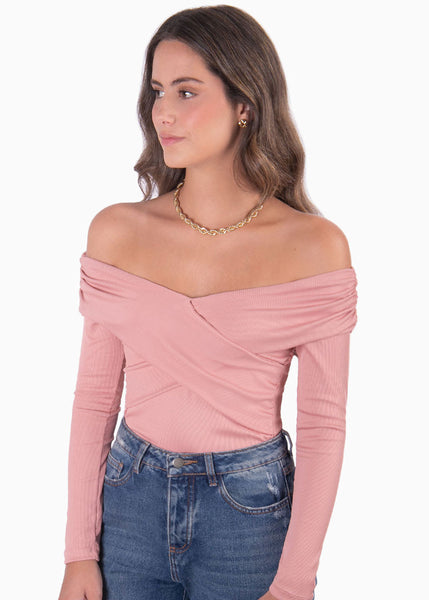 Blusa off shoulder cruzada color rosado para mujer - Flashy