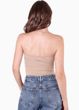 Body con varilla cuadrada en escote y drapeado en costados color café para mujer - Flashy