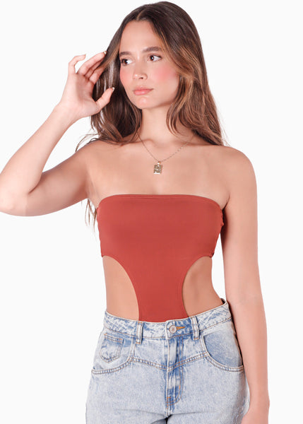 Body strapless con abertura en costados color terracota para mujer - Flashy