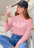 Buzo corto con estampado "Malibu" color rosado para mujer - Flashy