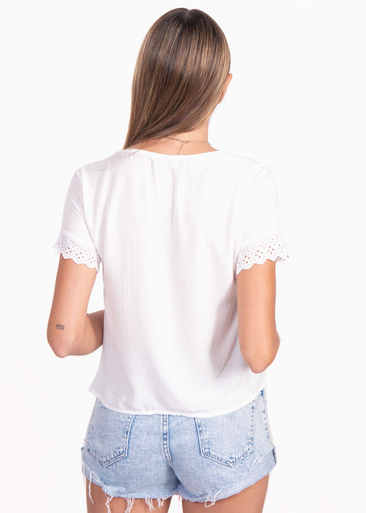 Blusa con bolillo en mangas y botones para mujer - Flashy