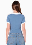 Camiseta con cuello y puños en contraste de color azul - IGUAZU