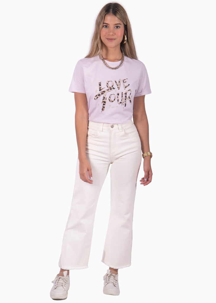 Camiseta con estampado "love tour" de animal print color morado, lila para mujer - Flashy