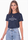 Camiseta con estampado "Self love" y perlas en mangas color azul para mujer - Flashy