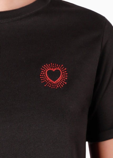 Camiseta crop con bordado de corazón color negro para mujer - Flashy