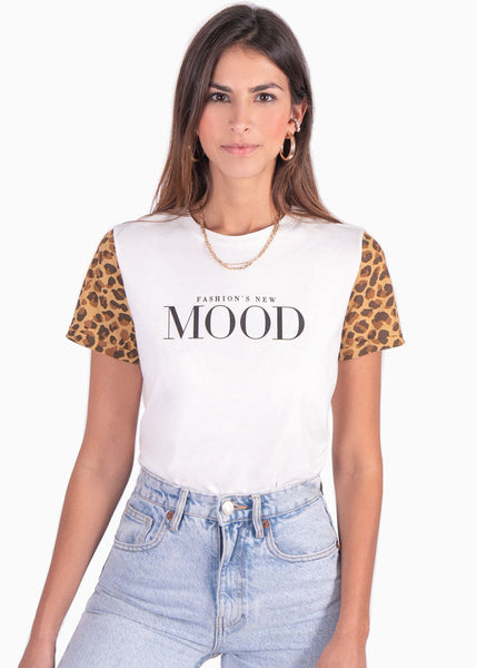 Camiseta estampada con mangas de animal print color blanco para mujer - Flashy