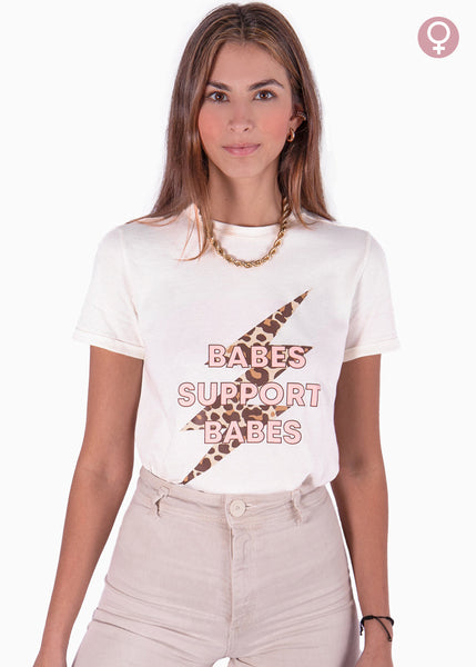 Camiseta estampada rayo "Babes support babes" con animal print color blanco para mujer - Flashy