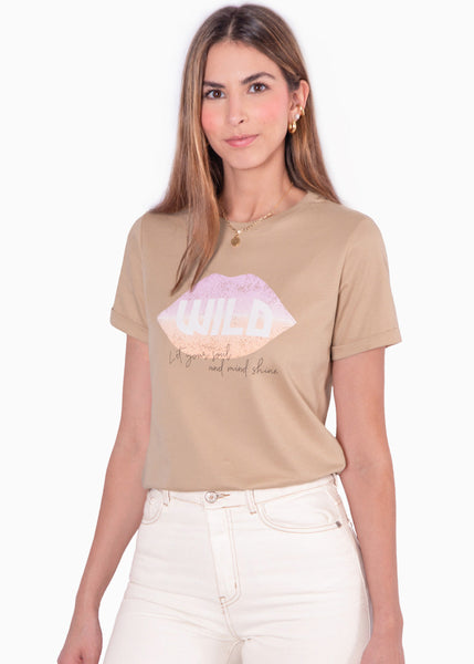 Camiseta estampada "Wild, let your soul and mind shine" color beige para mujer - Flashy