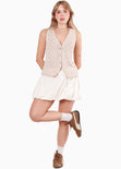 Chaleco tipo sastre con botones y de ojalillo color beige para mujer - Flashy