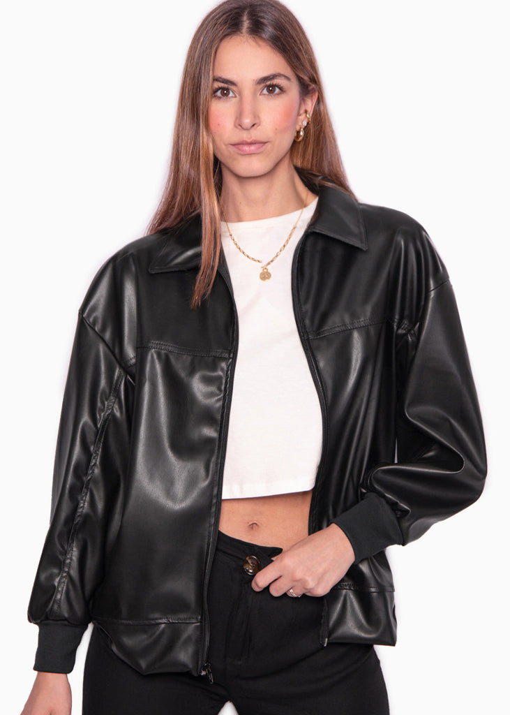Chaqueta aviadora tipo cuero color negro para mujer - Flashy