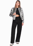 Chaqueta bomber con efecto metalizado color plateado para mujer - Flashy