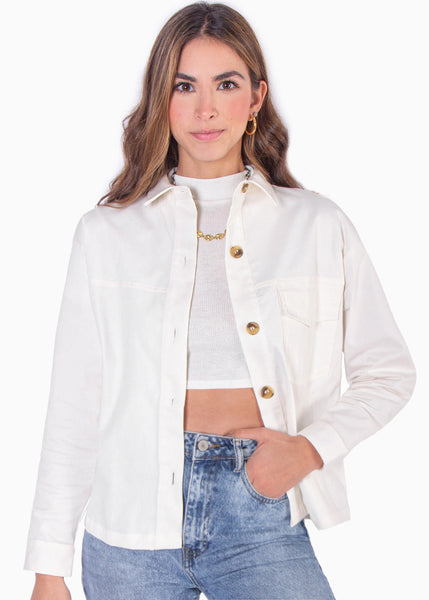 Sobrecamisa con bolsillo y botones color marfil para mujer - Flashy