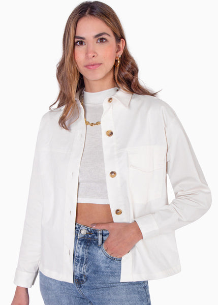 Sobrecamisa con bolsillo y botones color marfil para mujer - Flashy
