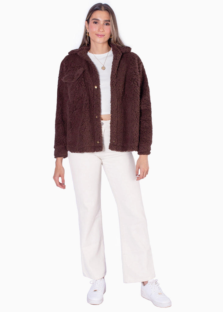 Chaqueta de botones con pelo sintético color café para mujer - Flashy