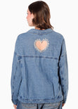 Chaqueta denim con corazón en espalda y brillo en los bolsillos para mujer - Flashy