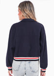 Chaqueta tipo college con puños y ruedo en contraste color azul para mujer - Flashy